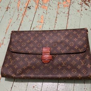 Louie Vuitton brief case/ Document Folder
